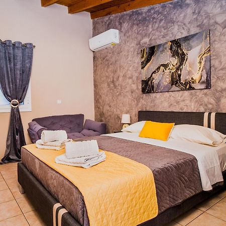The Dreamhouse Athens Airport Apartman Ártemida Kültér fotó